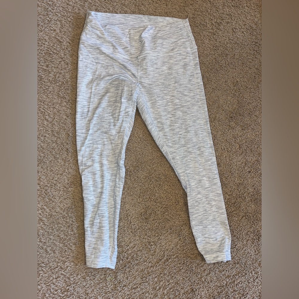 Lululemon Wunder Under High-Rise Tight 25"
*Luxtreme Size 14